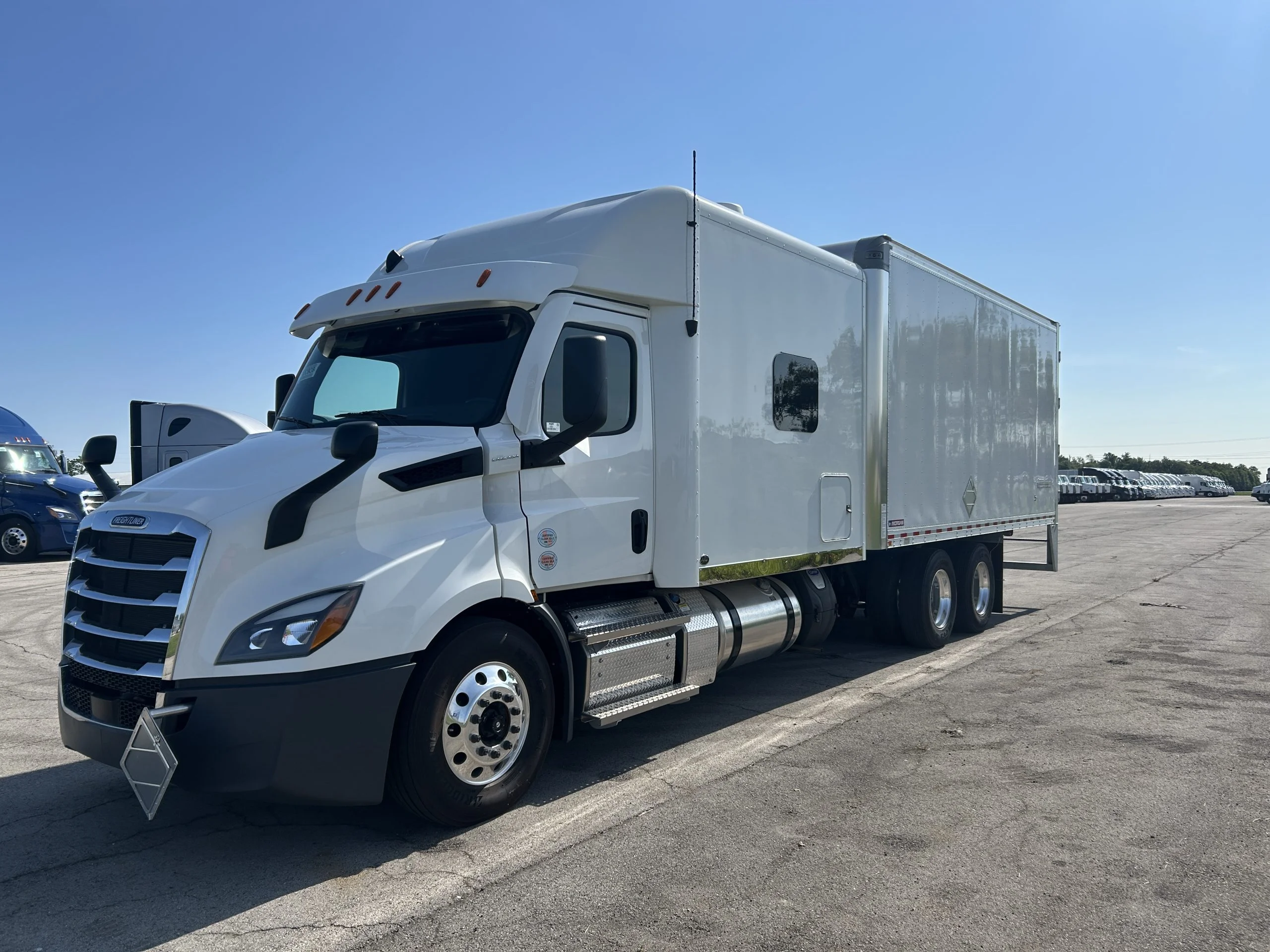 2025 Freightliner Cascadia in Fort Wayne, IN