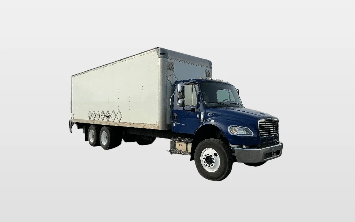 2018 Freightliner M2 106 - image 1