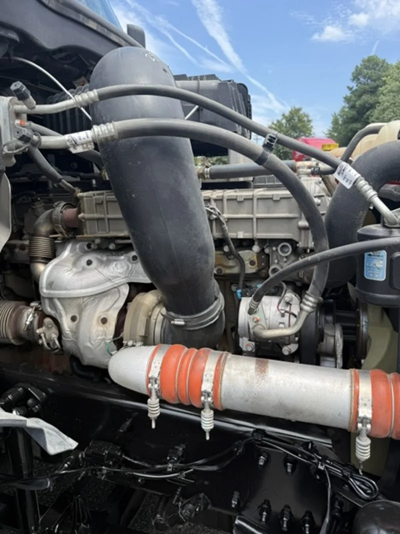 2022 Freightliner — photo 15