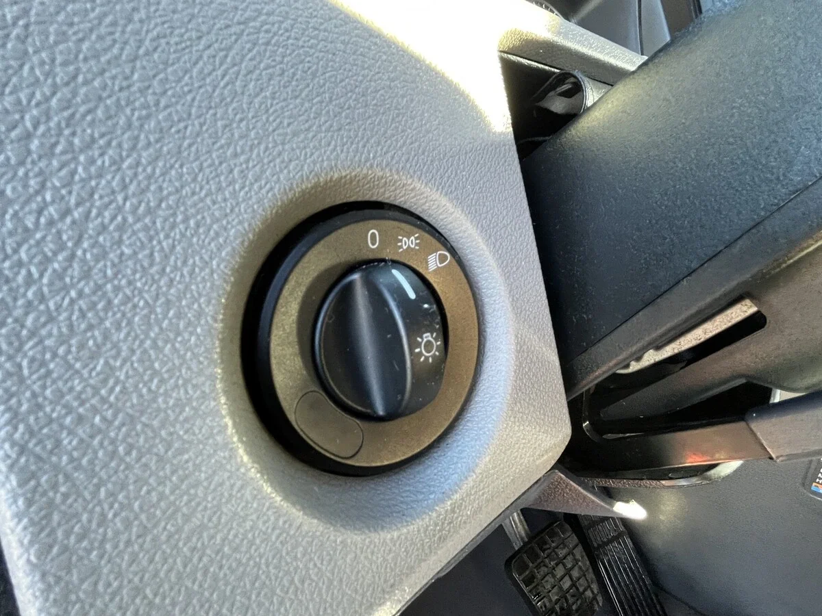 2022 Freightliner Cascadia - image 24