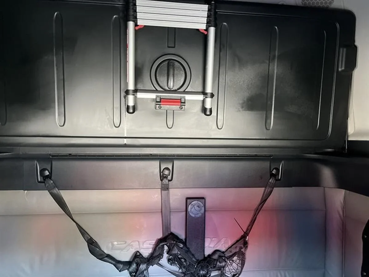 2022 Freightliner Cascadia - image 6