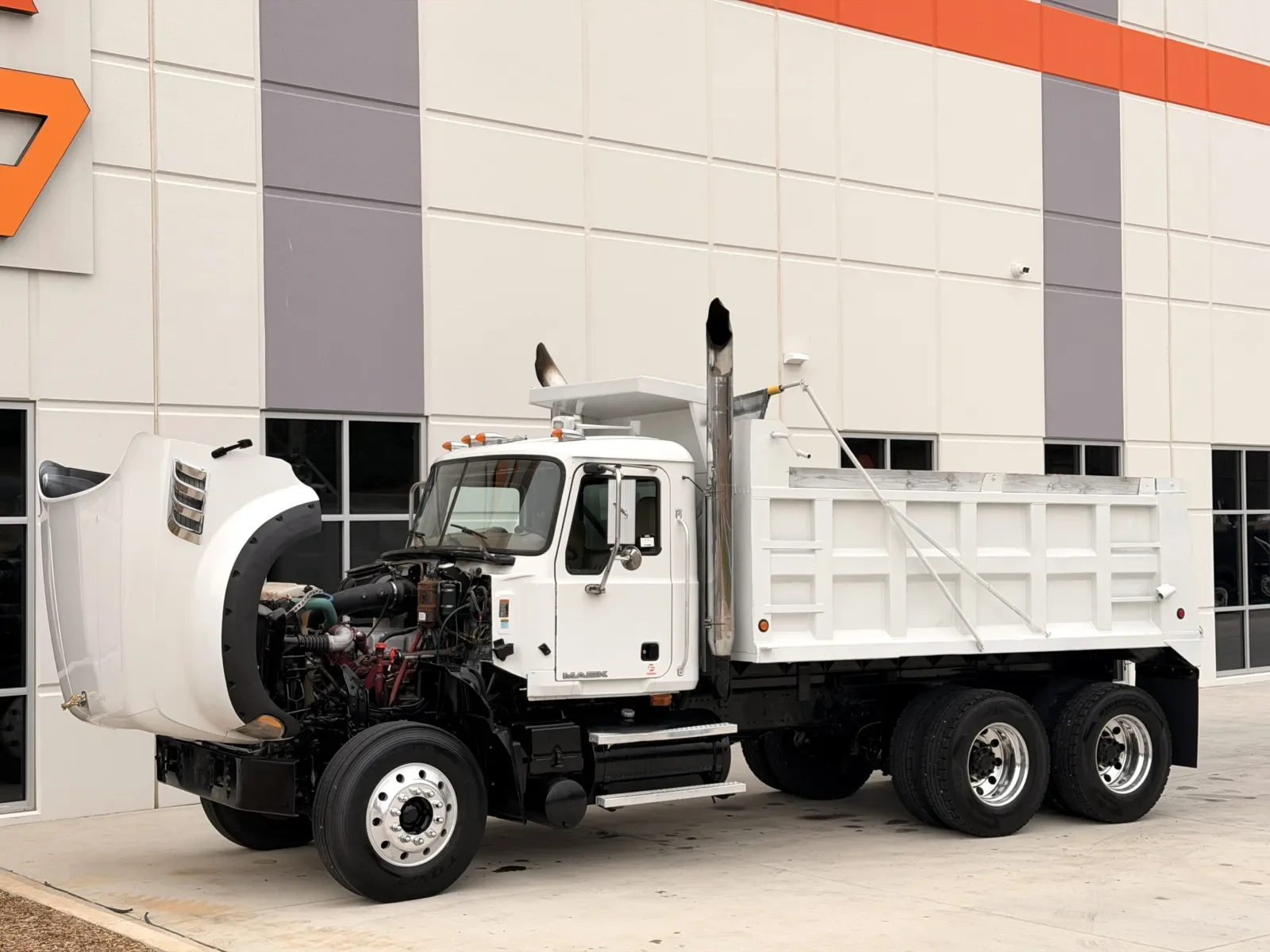 2009 Mack Granite in Greer, SC — photo 11