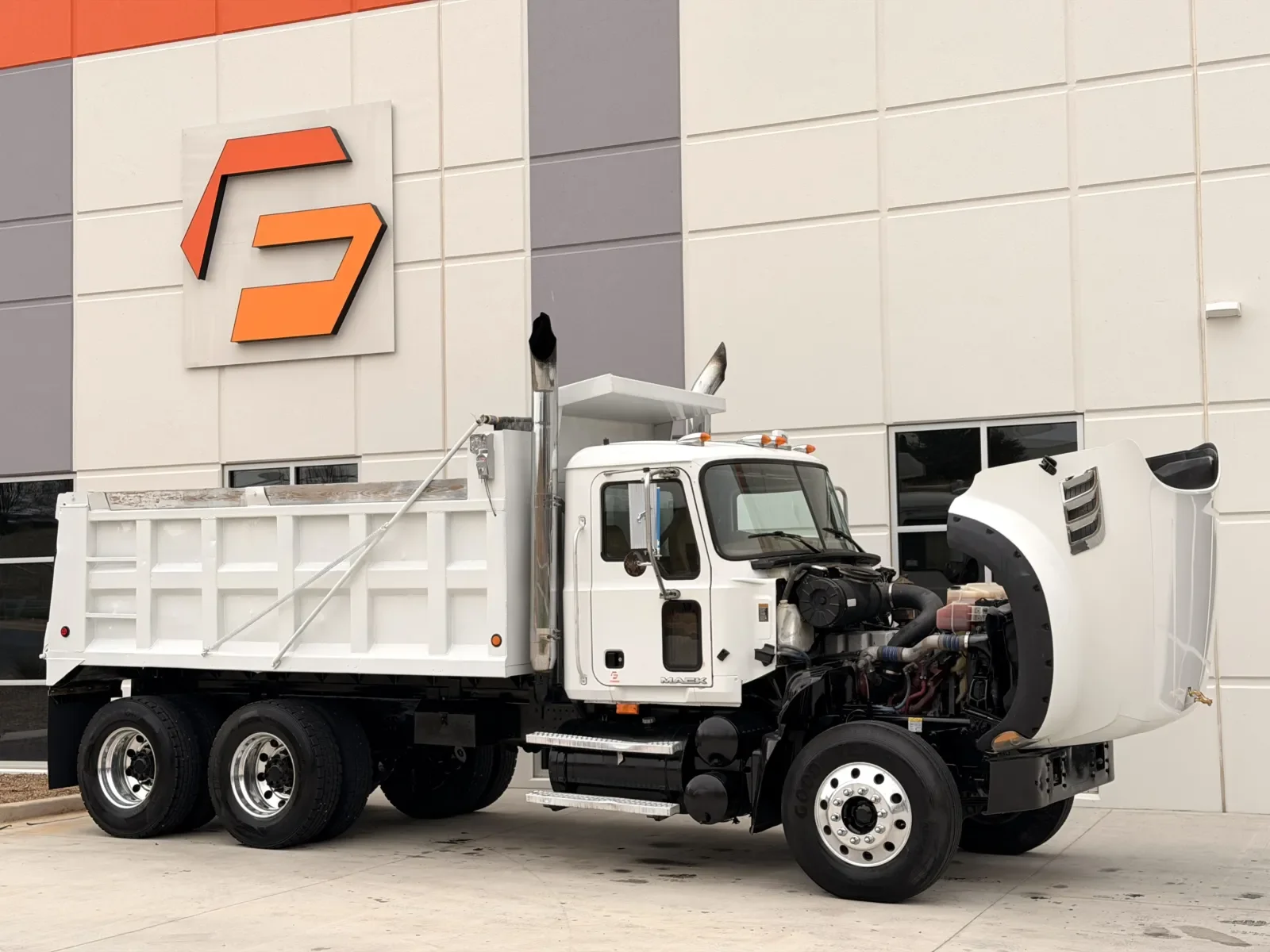 2009 Mack Granite in Greer, SC — photo 10