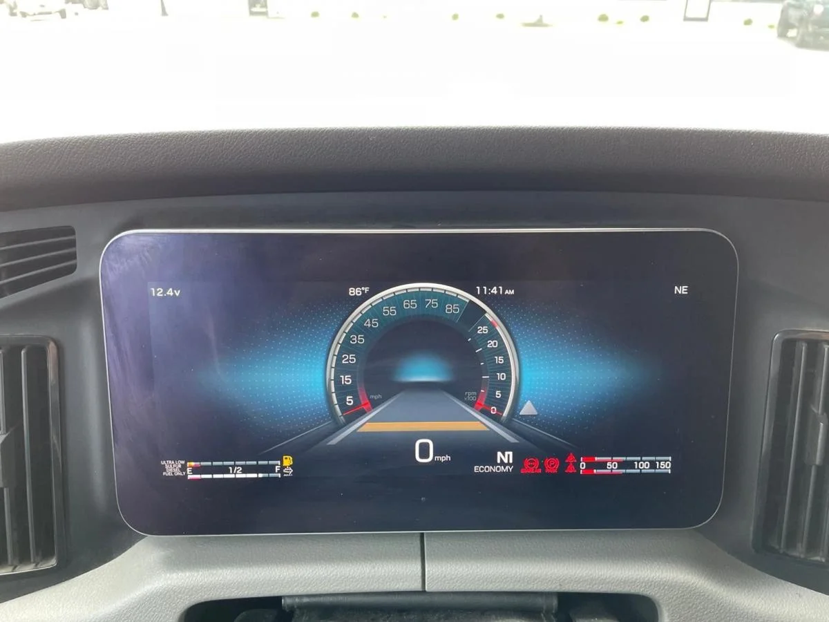 2022 Freightliner Cascadia in San Antonio, TX — photo 14
