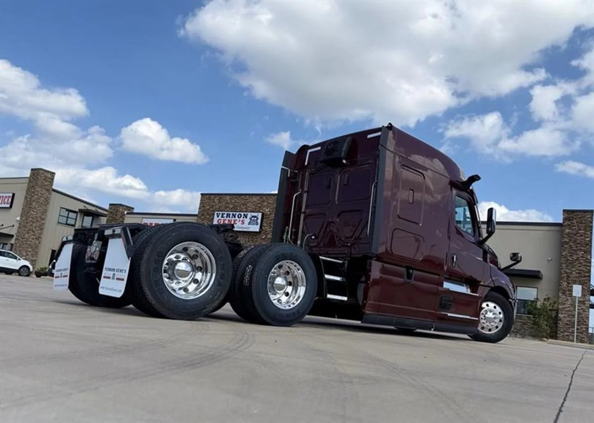 2022 Freightliner Cascadia in San Antonio, TX — photo 3