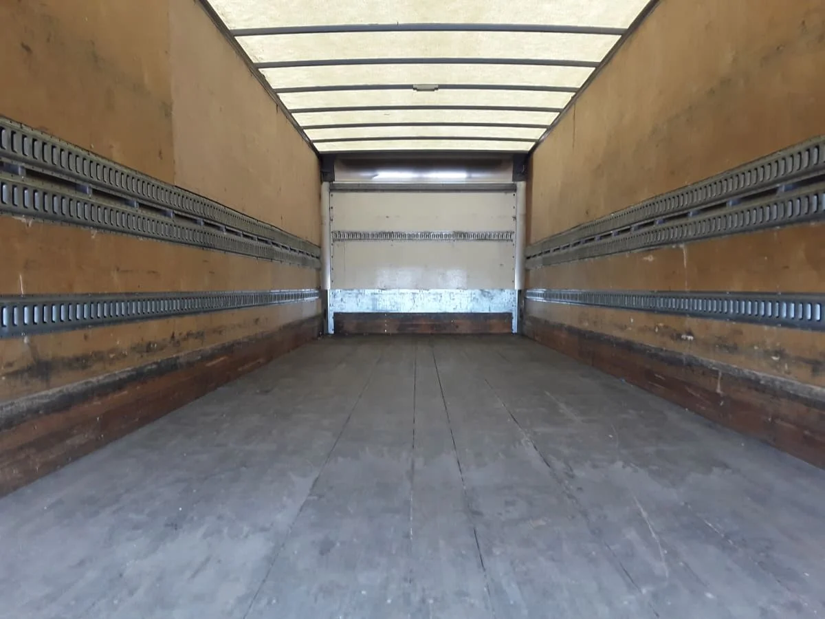 2019 Freightliner M2 106 - image 8