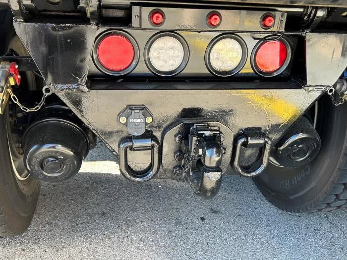 2026 Peterbilt 567 — photo 9
