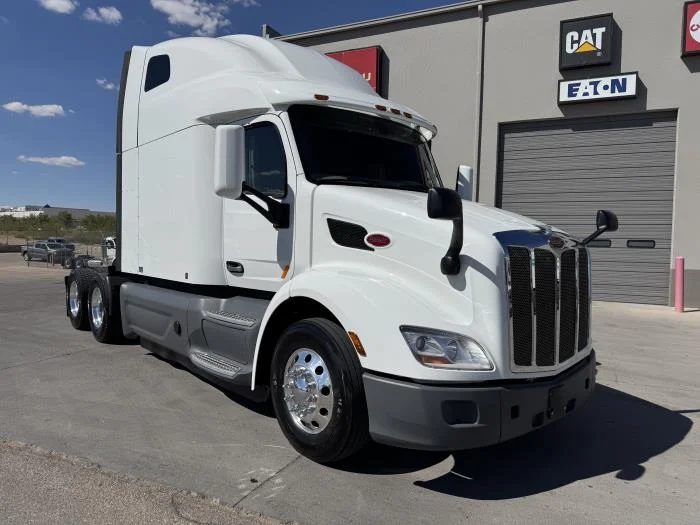 2021 Peterbilt 579 in El Paso, TX — photo 4
