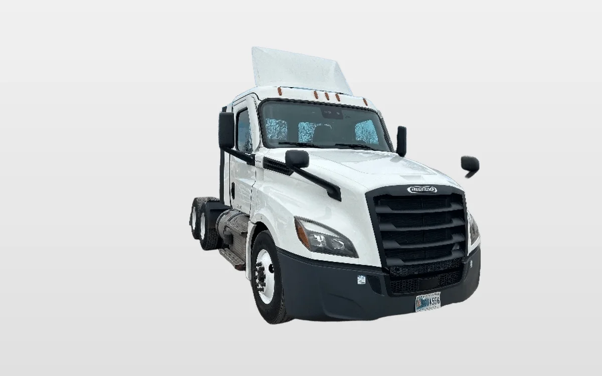 2021 Freightliner - image 1
