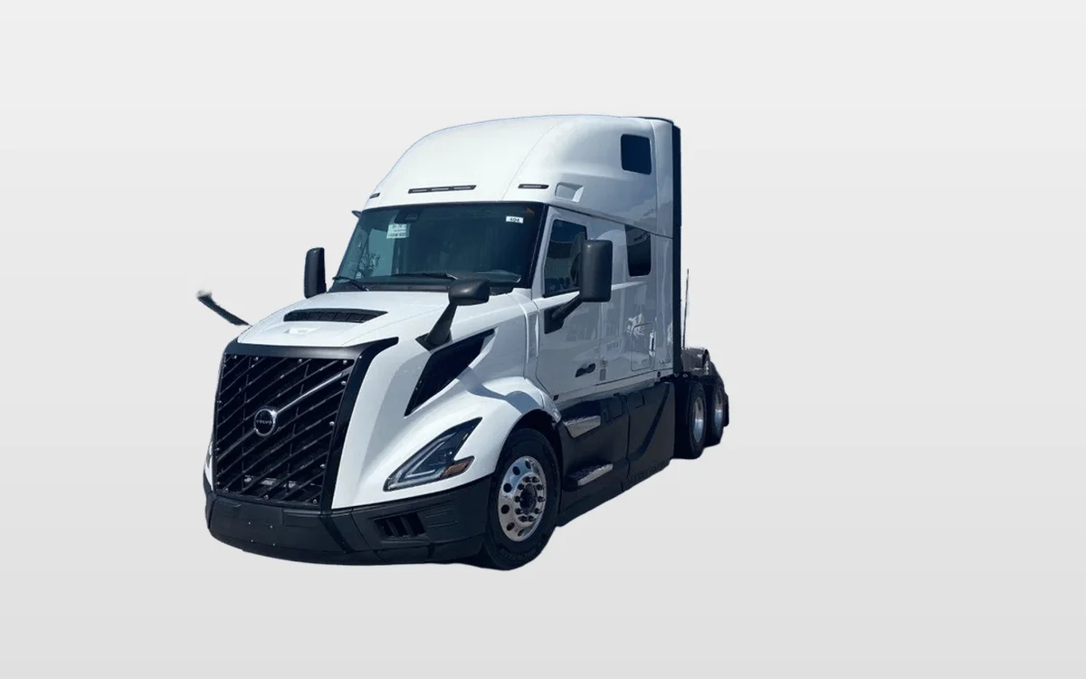 2025 Volvo - image 1