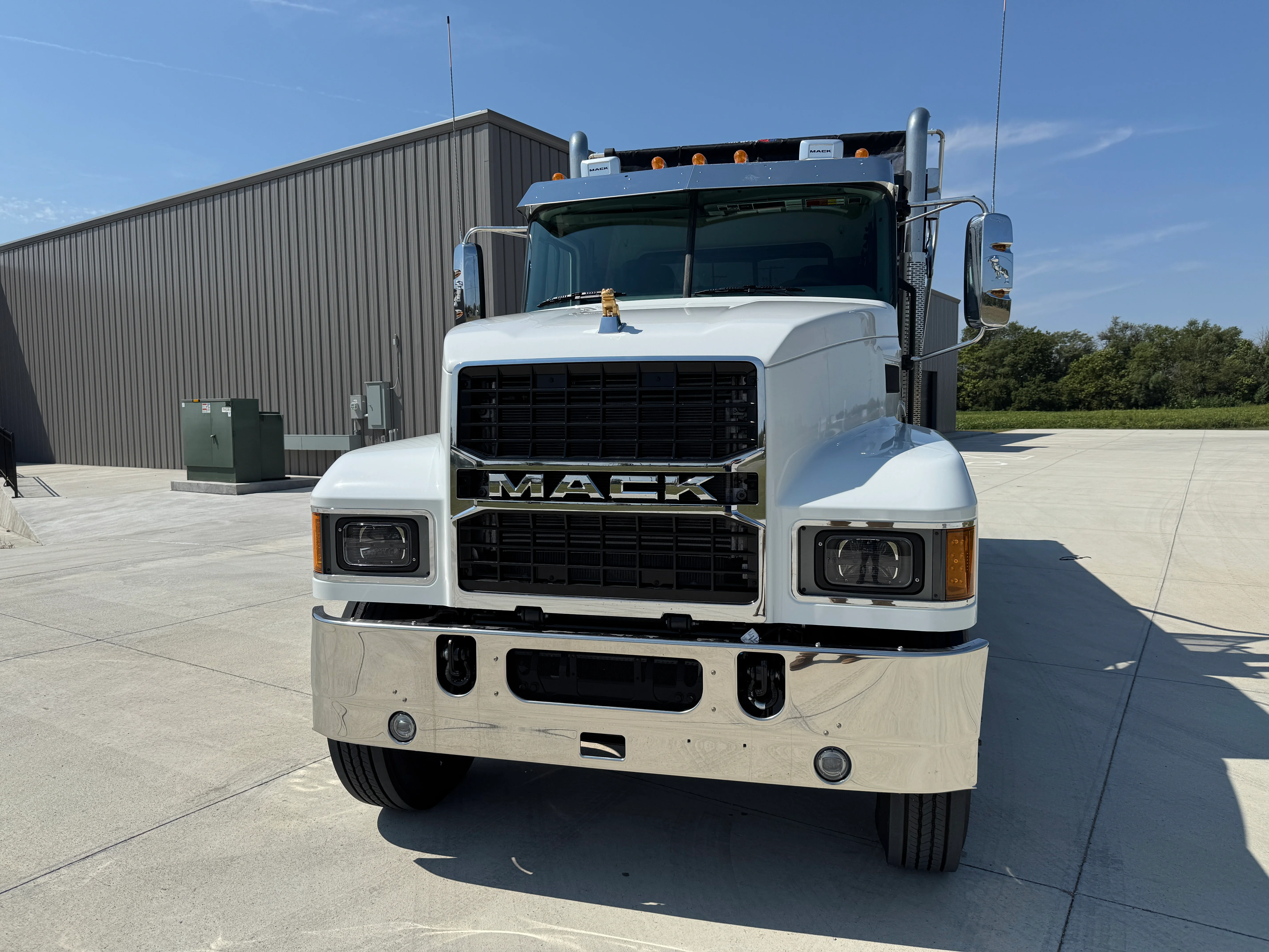 2026 Mack Pinnacle in Wichita, KS — photo 11
