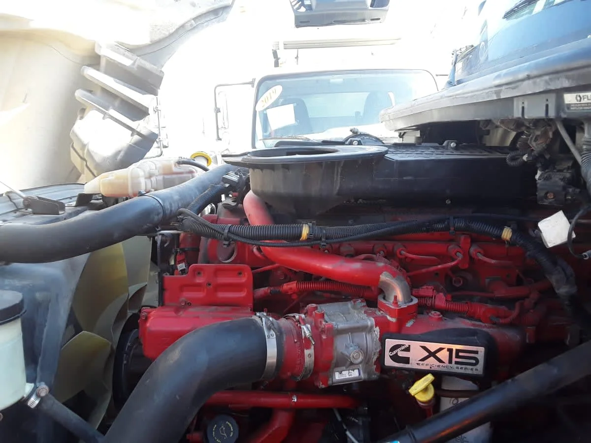 2020 International LT - image 9