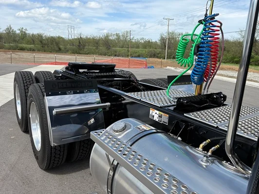 2027 Kenworth T880 in Kansas City, MO — photo 15