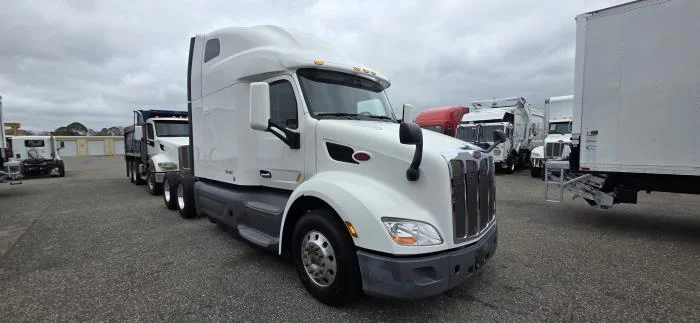 2021 Peterbilt 579 - image 32