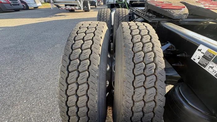 2021 Peterbilt 579 - image 25