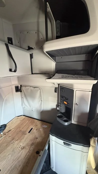 2021 Peterbilt 579 - image 10