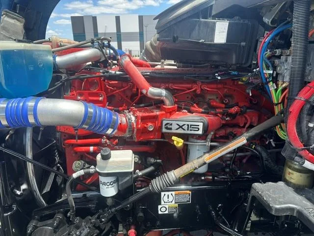2022 Kenworth T680 — photo 6