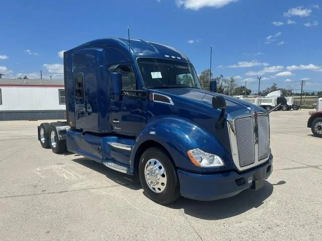 2022 Kenworth T680 — photo 7
