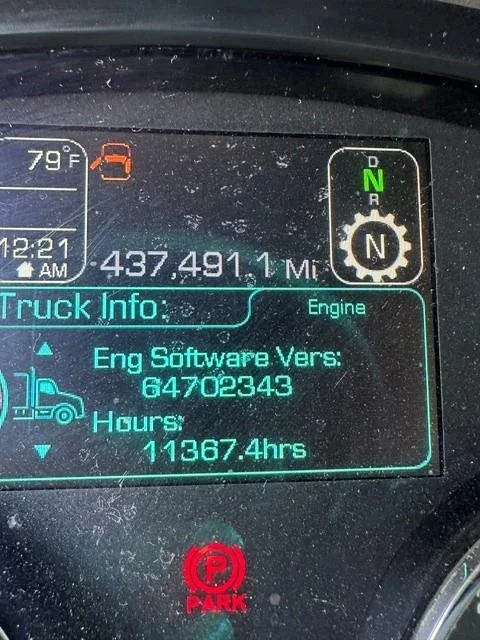 2022 Kenworth T680 — photo 16