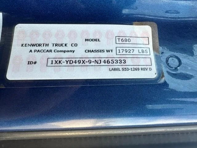 2022 Kenworth T680 — photo 15