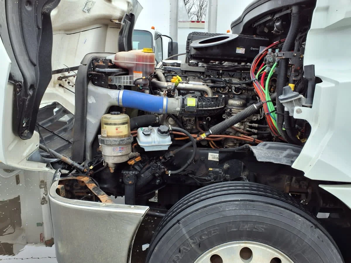 2021 Freightliner Cascadia in Salisbury, MA — photo 8