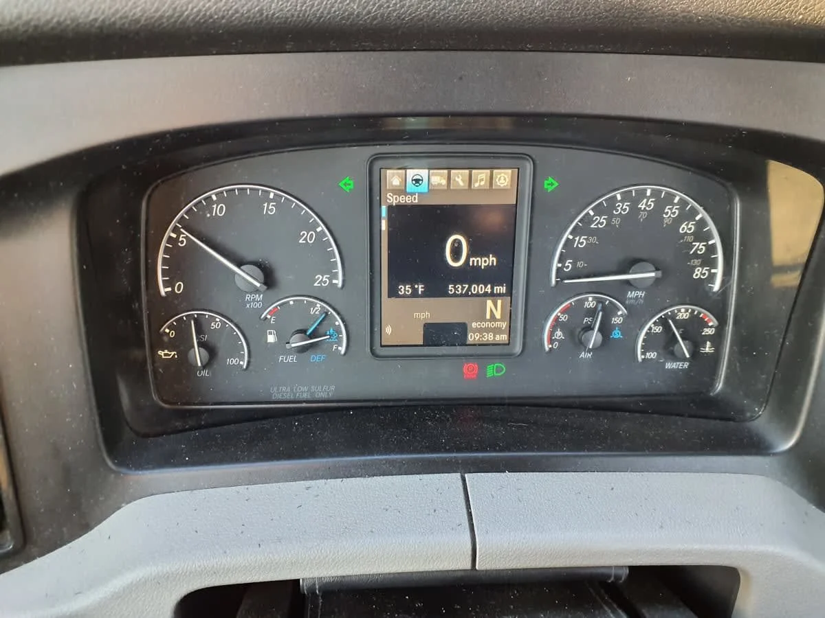 2019 Freightliner Cascadia in Springfield, MA — photo 9