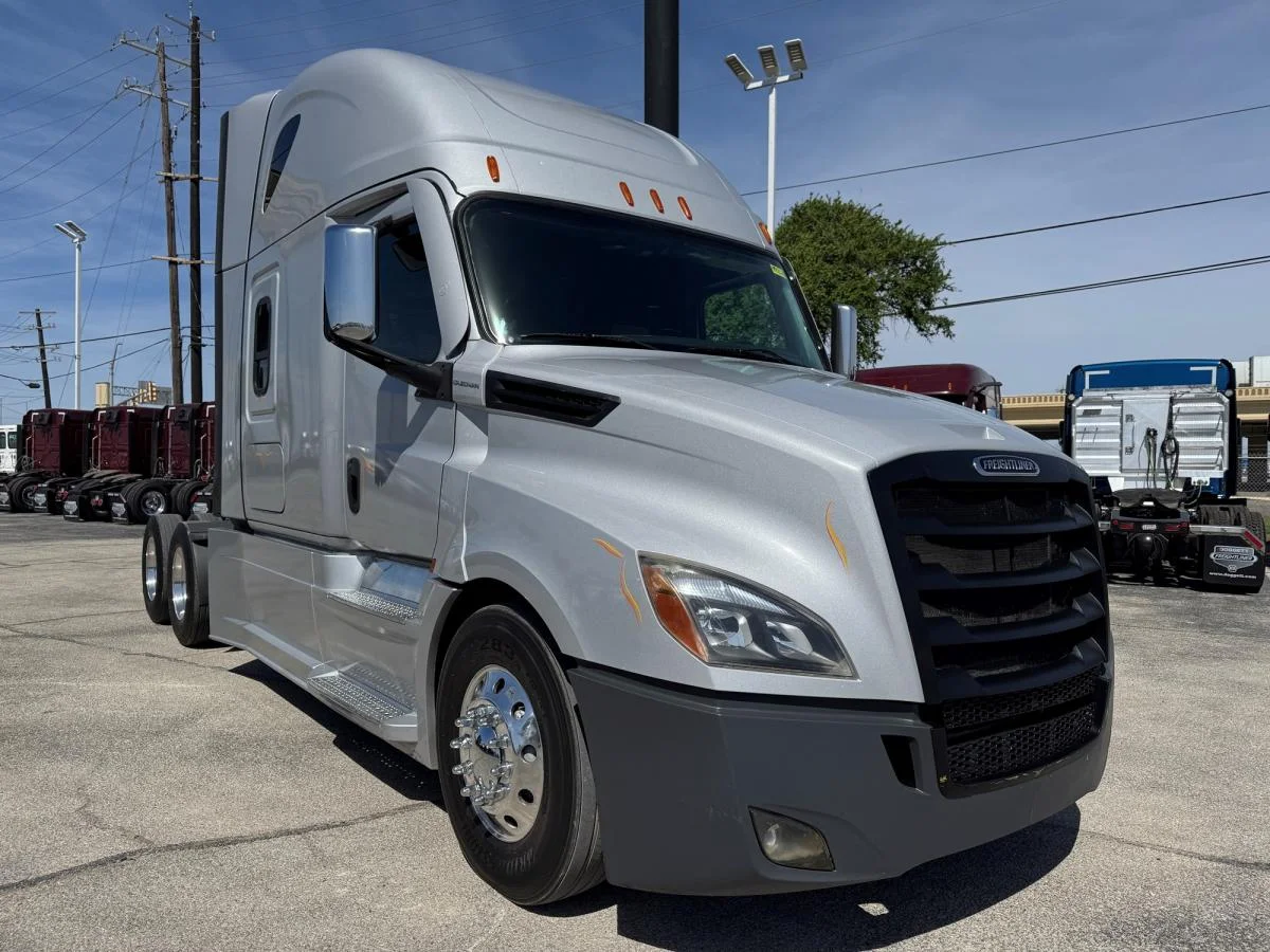 2022 Freightliner Cascadia in San Antonio, TX