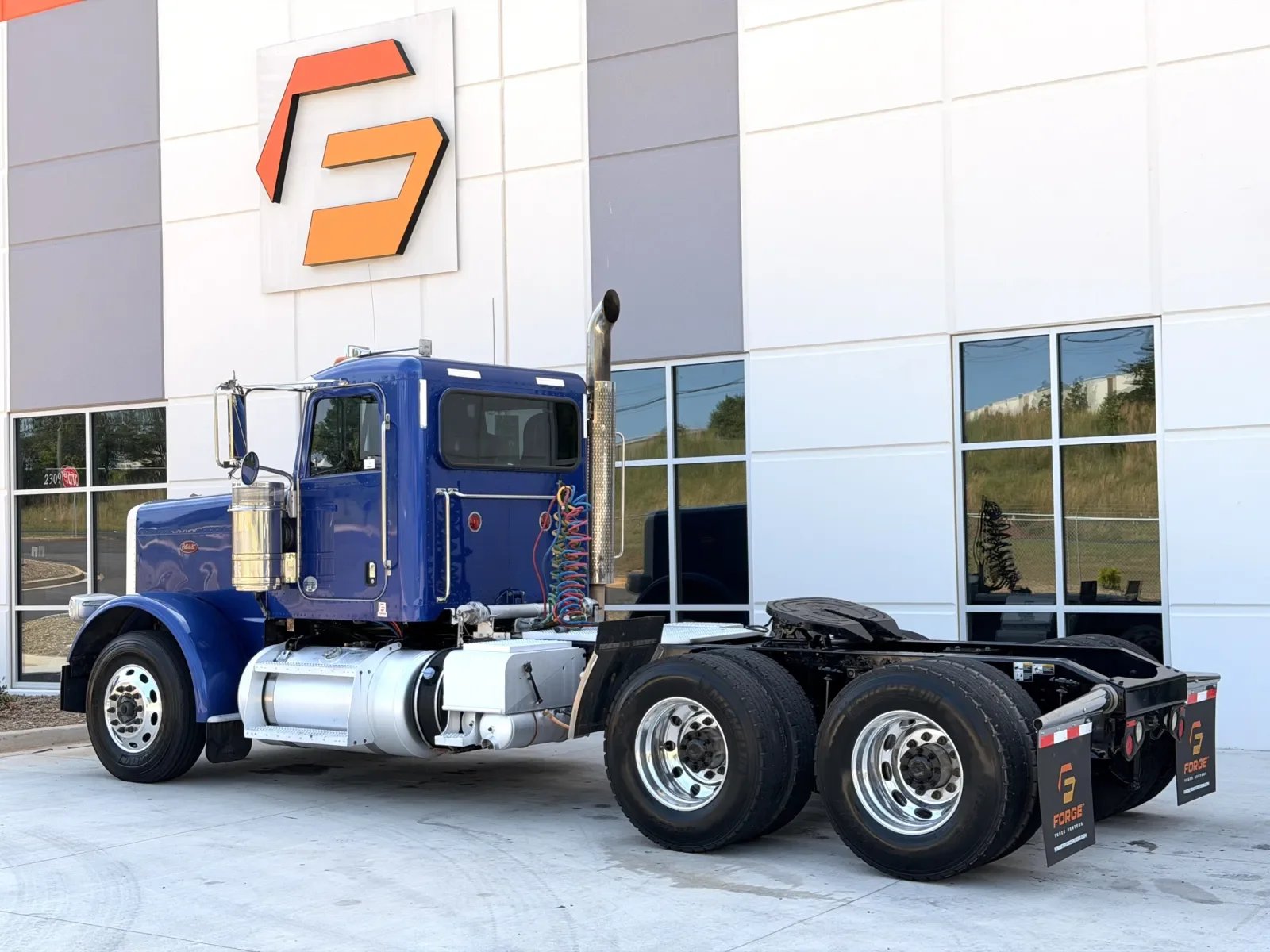 2014 Peterbilt 388 in Greer, SC — photo 6