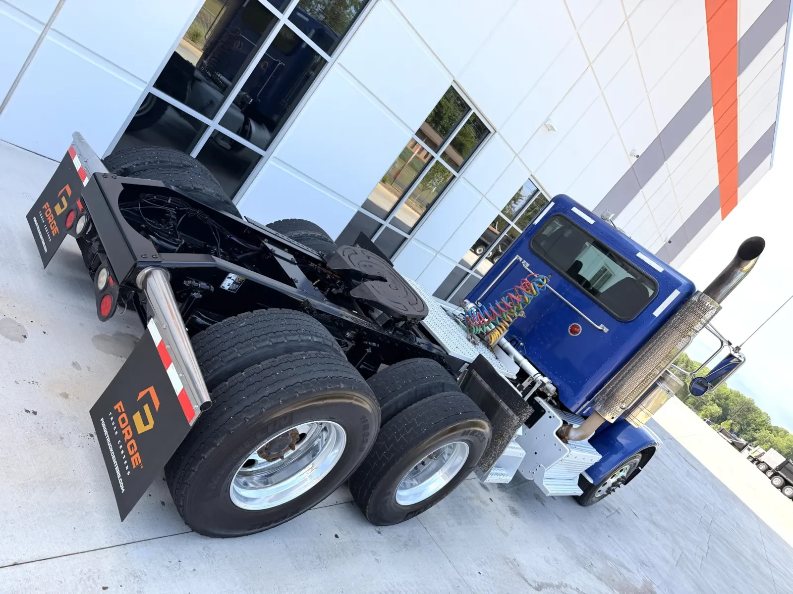 2014 Peterbilt 388 in Greer, SC — photo 11