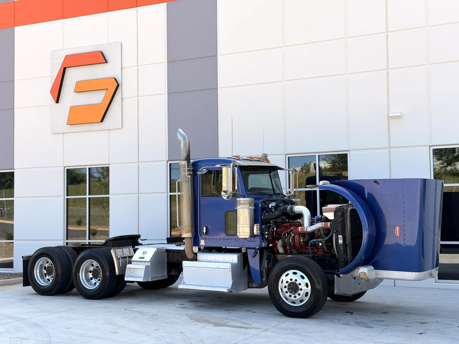 2014 Peterbilt 388 in Greer, SC — photo 9