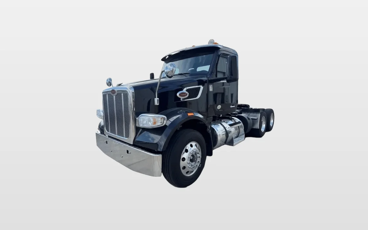 2022 Peterbilt 567 - image 1