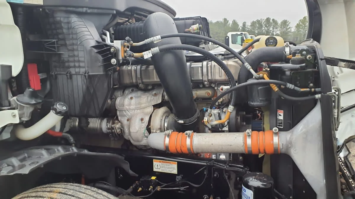 2020 Freightliner Cascadia in Birmingham, AL — photo 10