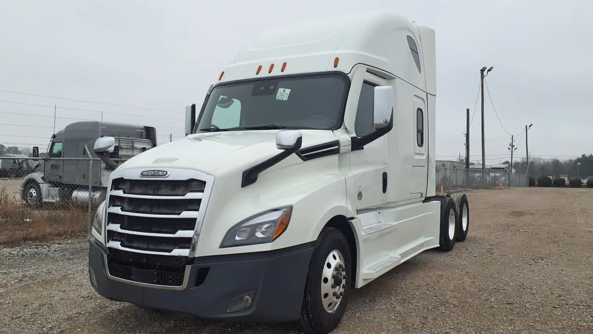 2020 Freightliner Cascadia