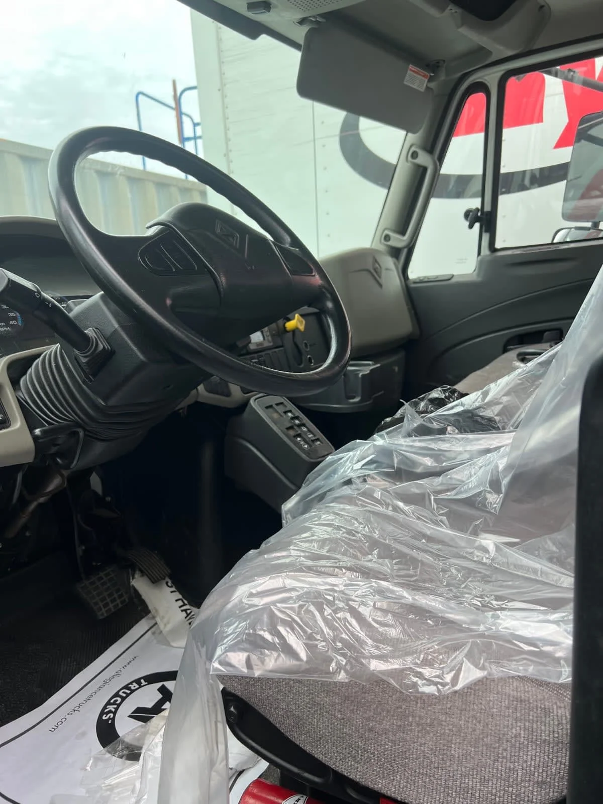 2019 International 4300 - image 11