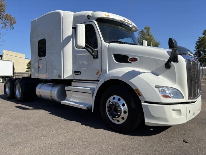 2022 Peterbilt 579 in Memphis, TN — photo 9