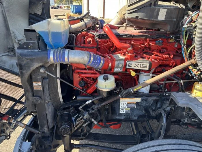 2022 Peterbilt 579 - image 12