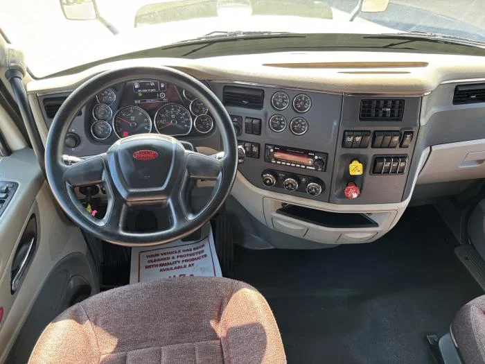 2022 Peterbilt 579 - image 20
