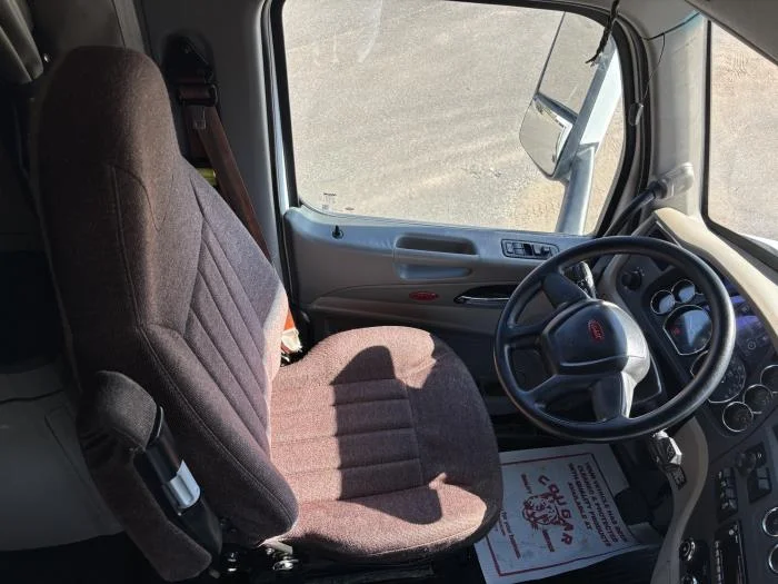 2022 Peterbilt 579 in Memphis, TN — photo 24