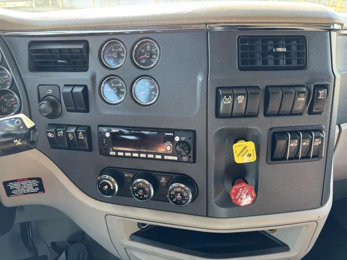 2022 Peterbilt 579 in Memphis, TN — photo 21