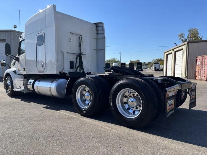 2022 Peterbilt 579 in Memphis, TN — photo 5