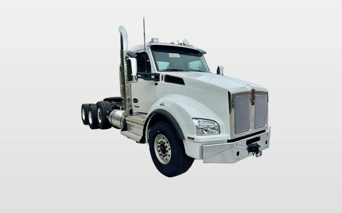 2026 Kenworth T880 - image 1