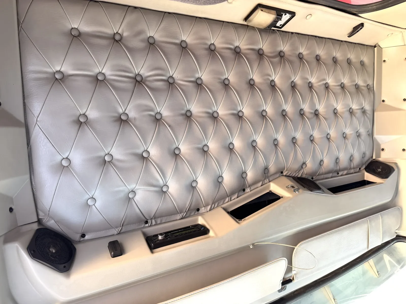 2018 Western Star 4700 - image 21