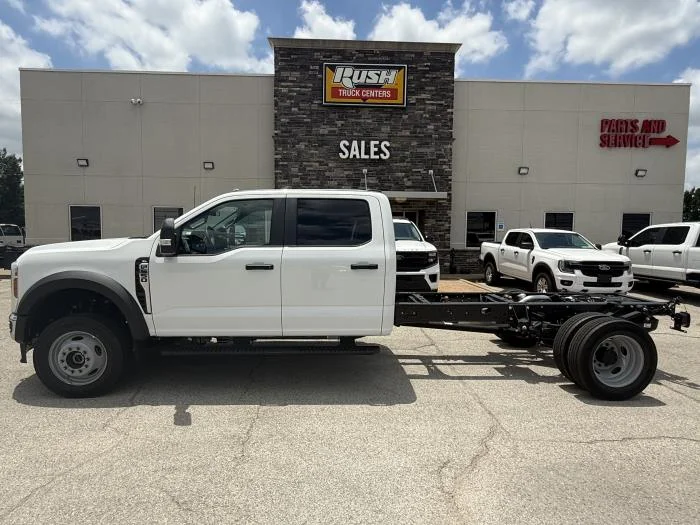 2026 Ford F-550 — photo 17