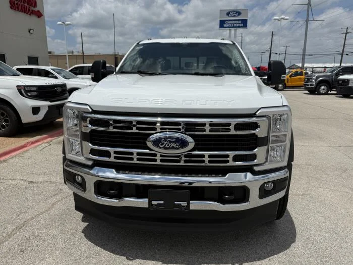 2026 Ford F-550 — photo 23