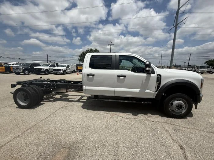 2026 Ford F-550 — photo 7