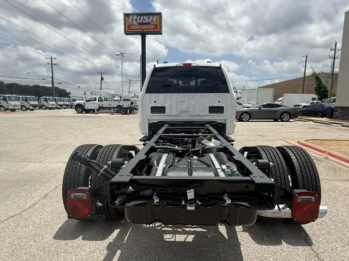 2026 Ford F-550 — photo 5