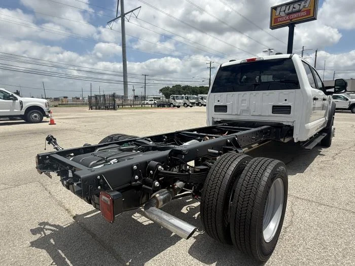 2026 Ford F-550 — photo 6