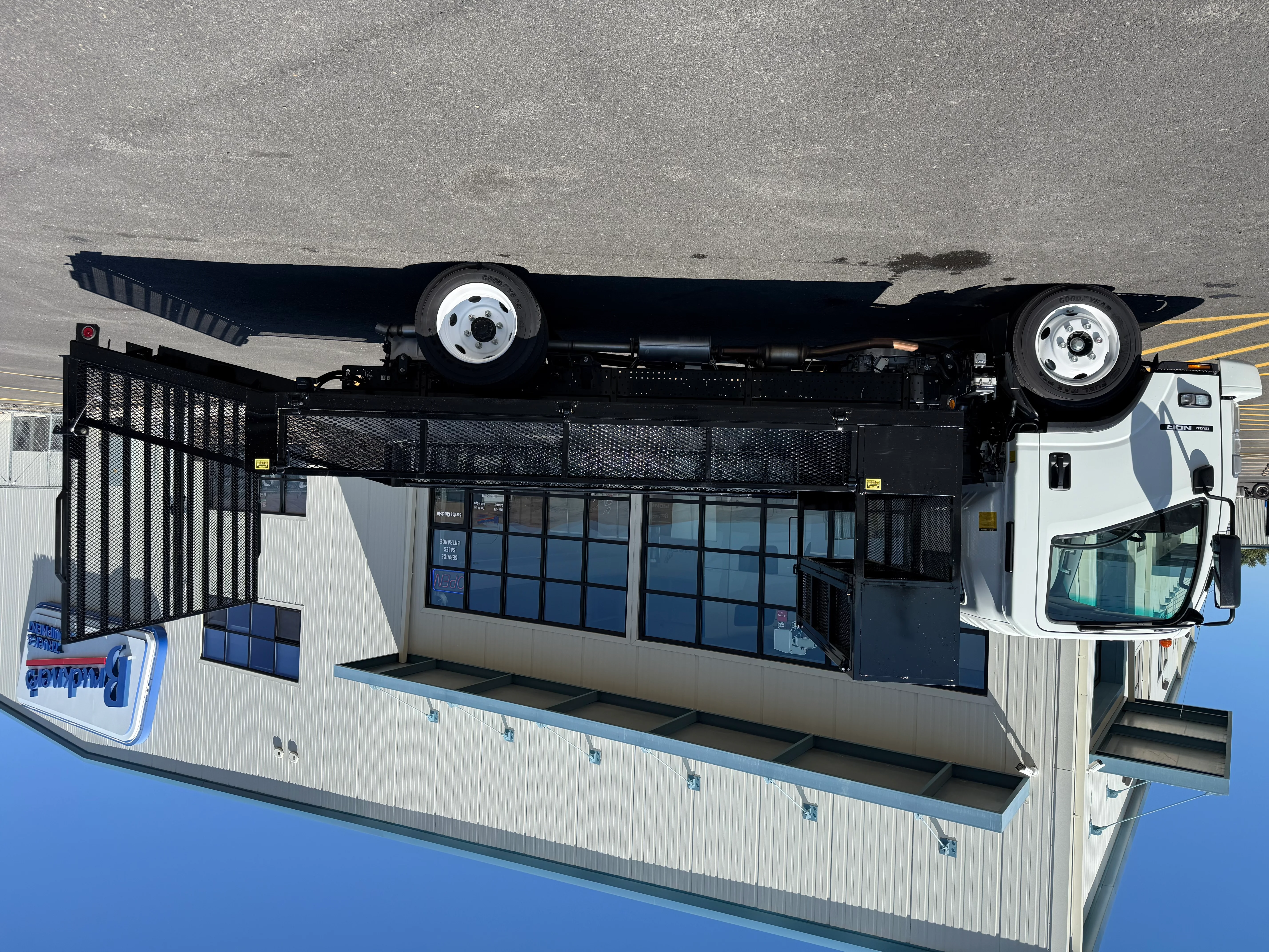 2024 Isuzu NQR in Spokane, WA — photo 7
