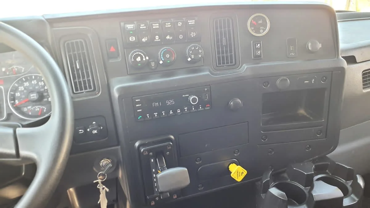 2023 International MV in Springfield, MA — photo 7