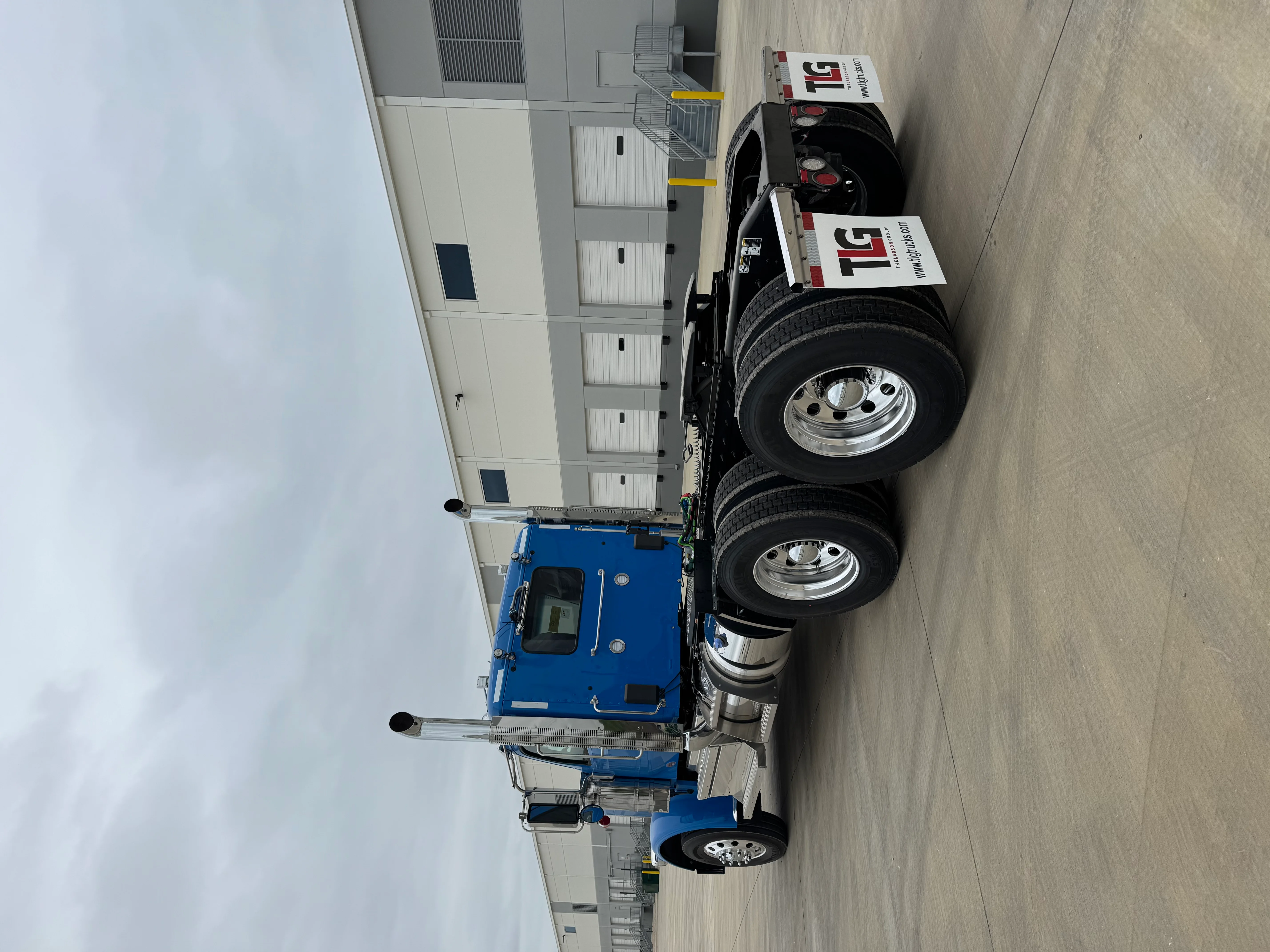 2027 Peterbilt 589 in Tallahassee, FL — photo 3